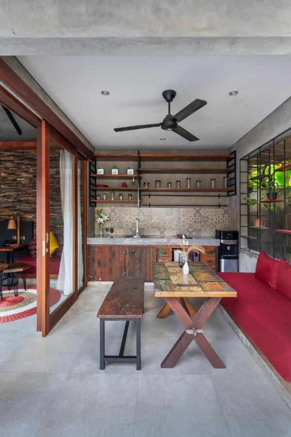 Vinna Villa Seminyak Керобокан Экстерьер фото