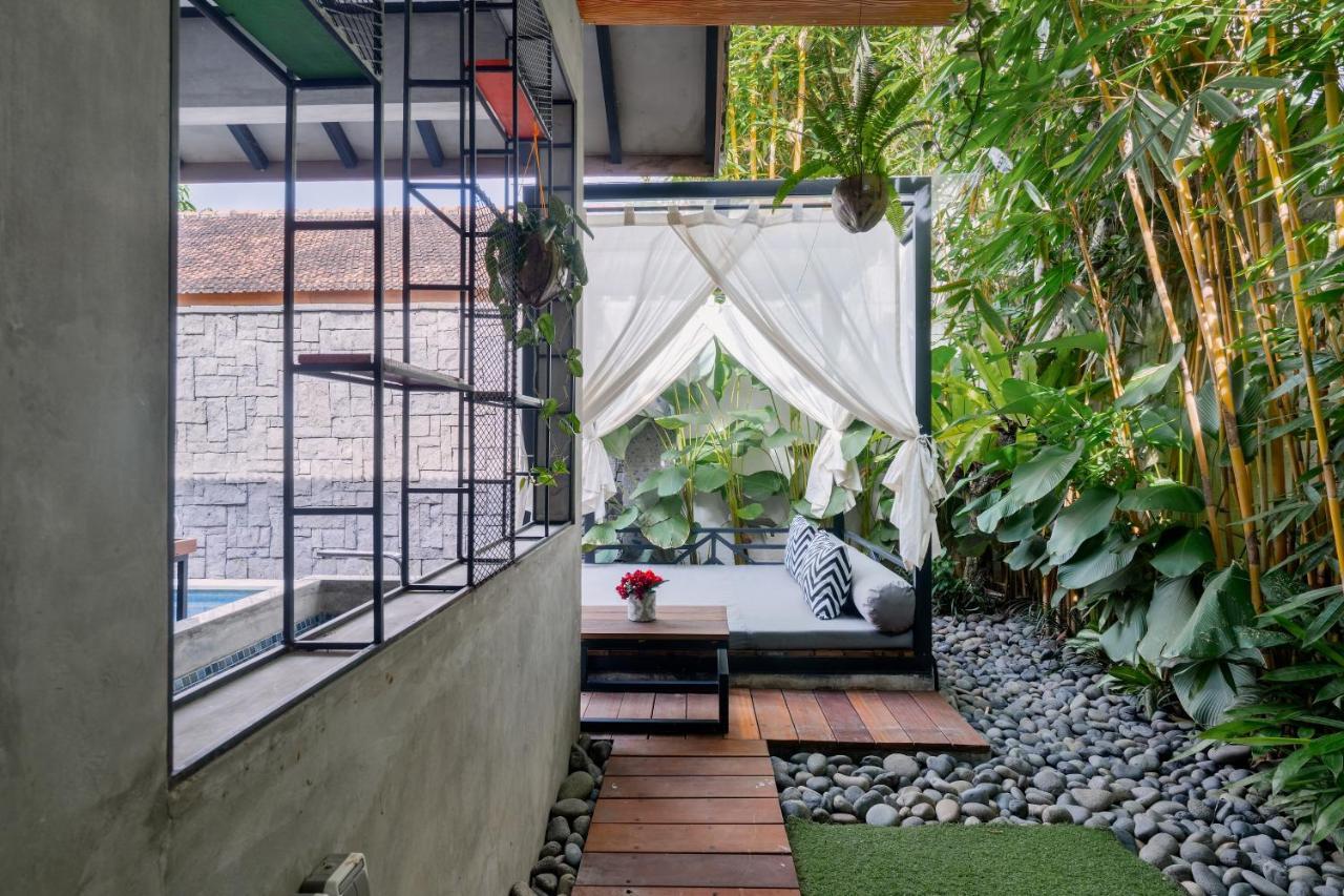 Vinna Villa Seminyak Керобокан Экстерьер фото